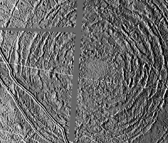Comet impacts could bring ingredients for life to Europa's ocean