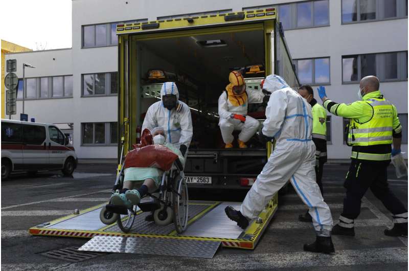 Czech virus hospitalizations rise amid record omicron surge