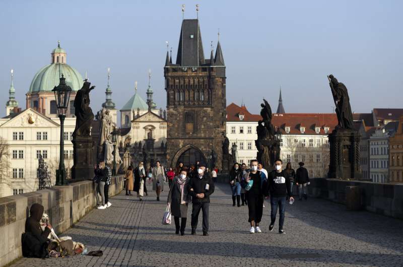 Czechs ditch COVID-19 pass rules, ease limits on crowds