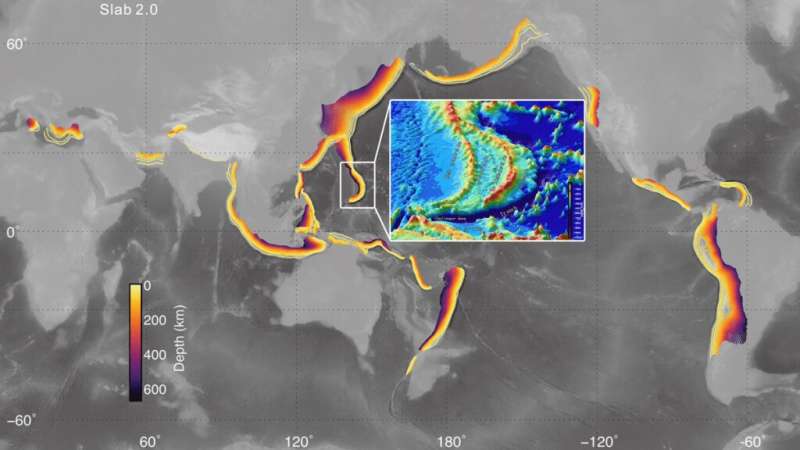 Deep earthquakes suggest well-hydrated mariana subduction zone