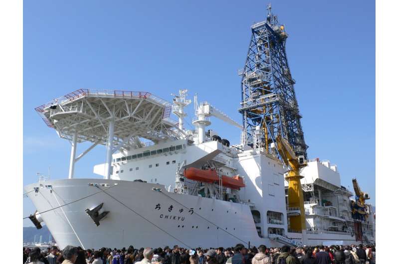 The deepest scientific drilling in the ocean sheds light on the upcoming Great Japan Earthquake