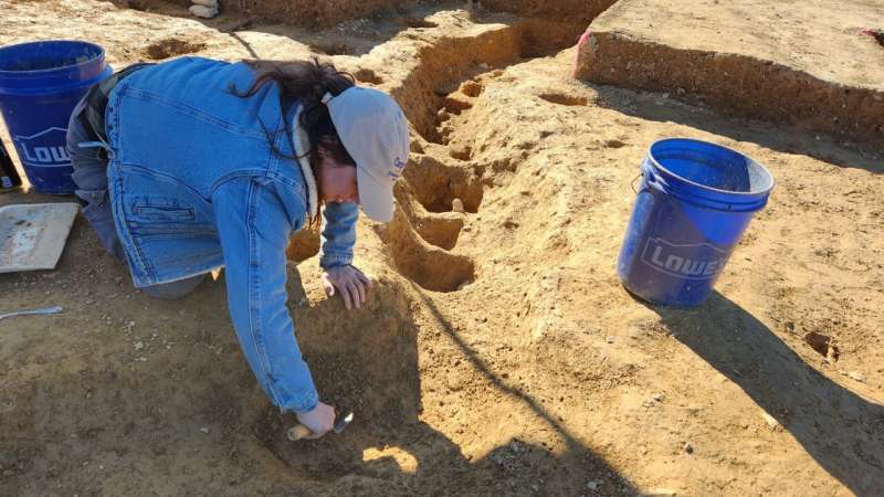 Dig finds evidence of Revolutionary War prison camp location