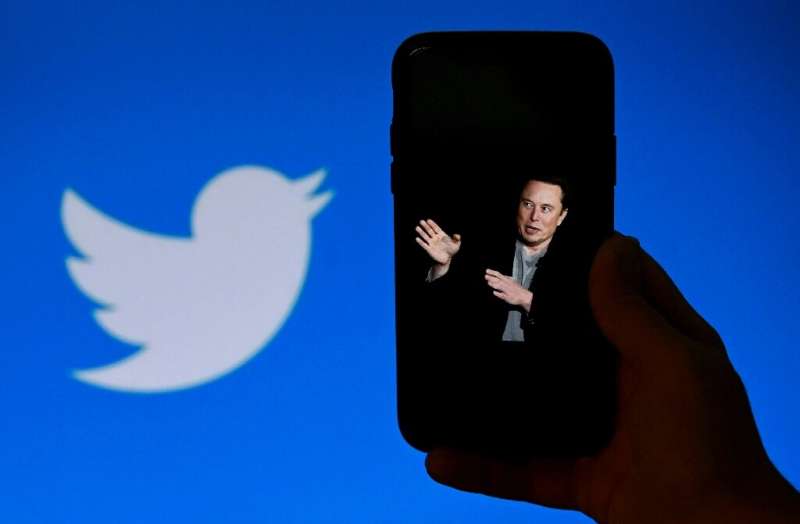 Elon Musk a acheté Twitter dans le cadre d'un accord de 44 milliards de dollars en octobre 2022