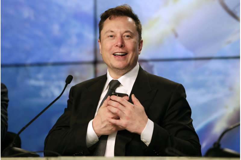 Elon Musk no longer joining Twitter's board of directors