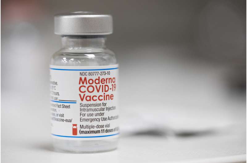 FDA advisers consider Moderna's COVID shots for older kids