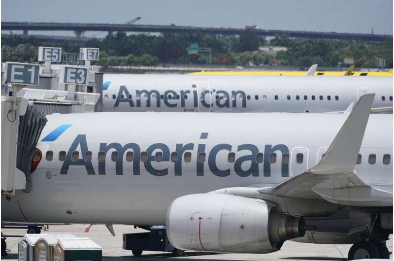 Hackers accessed data on some American Airlines customers