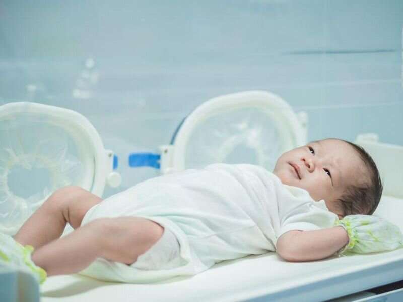 Hospitalization of infants, children aged 0 to 4 up during omicron