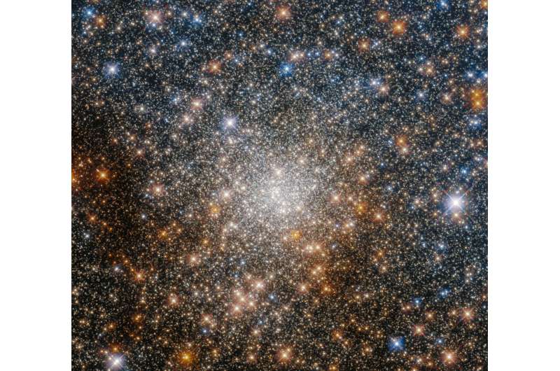 Hubble snaps globular cluster Terzan 9