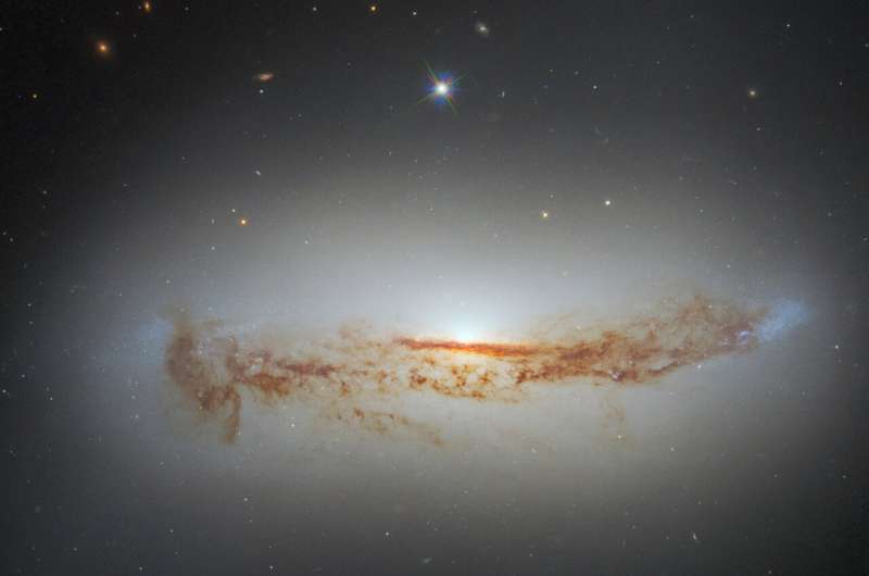 Hubble views a galaxy with an active black hole