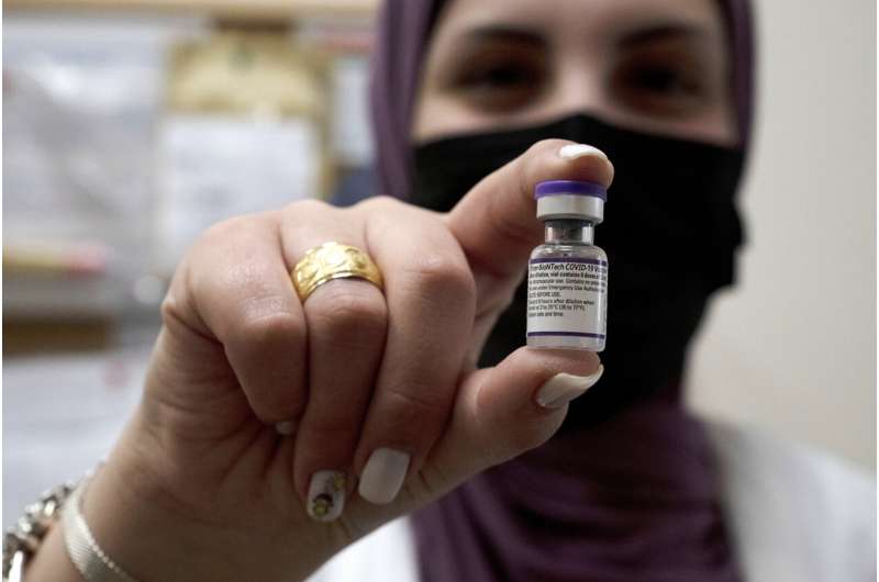 Israel says 500K have received 4th vaccine dose