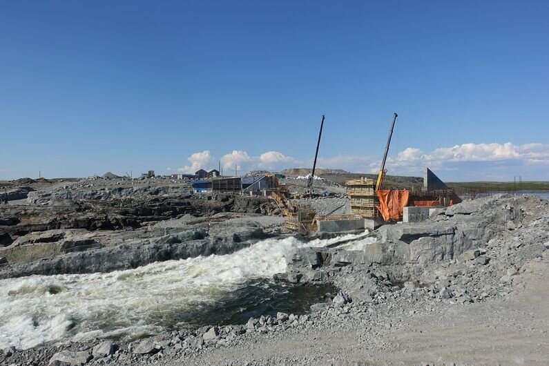 Measuring the environmental impact of a hydroelectric dam at Inukjuak