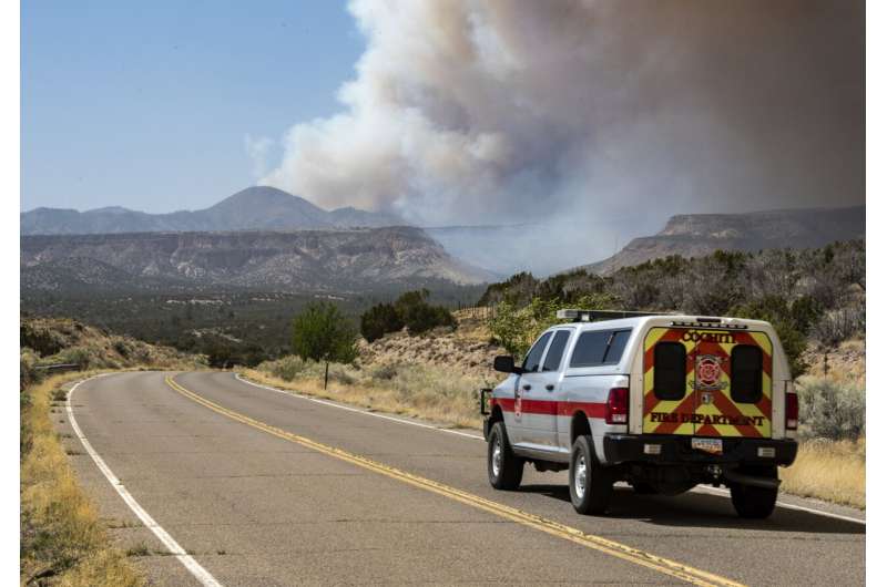 More evacuations expected near dangerous Southwest wildfires