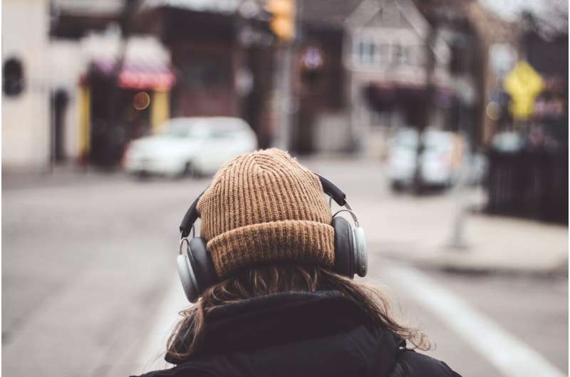 Music combined with auditory beat stimulation may reduce anxiety for some