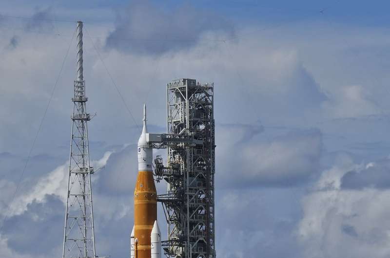 NASA: Moon rocket endured hurricane, set for 1st test flight