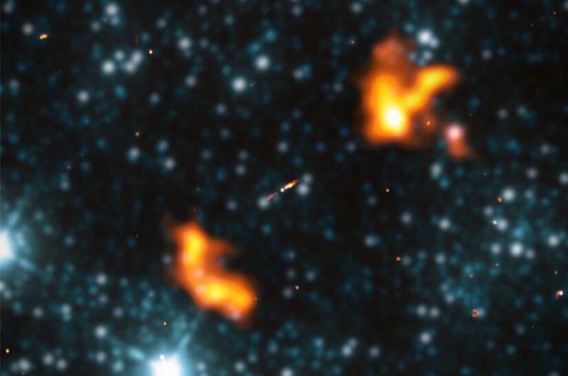 New giant radio galaxy detected
