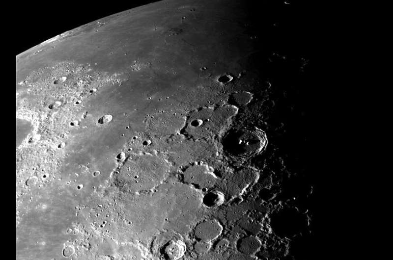 New method to map the surface of the moon increases accuracy to unprecedented levels