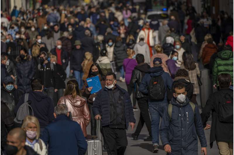 Outdoor mask mandate ends in Spain, Italy to follow suit
