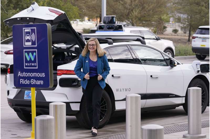 Phoenix airport 1st to offer self-driving ride service Waymo