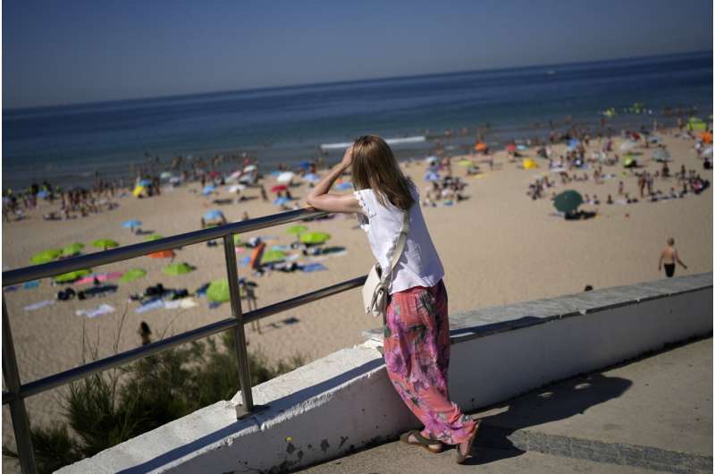 Portugal mencetak rekor panas baru Juli, kekeringan parah