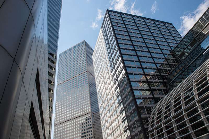 Jendela PV membuka tujuan peningkatan efisiensi energi gedung pencakar langit