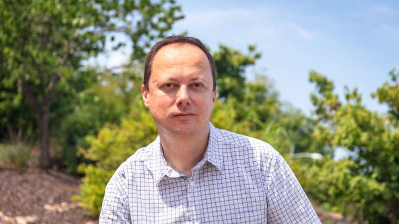 Radu Custelcean: Removing carbon dioxide from the atmosphere
