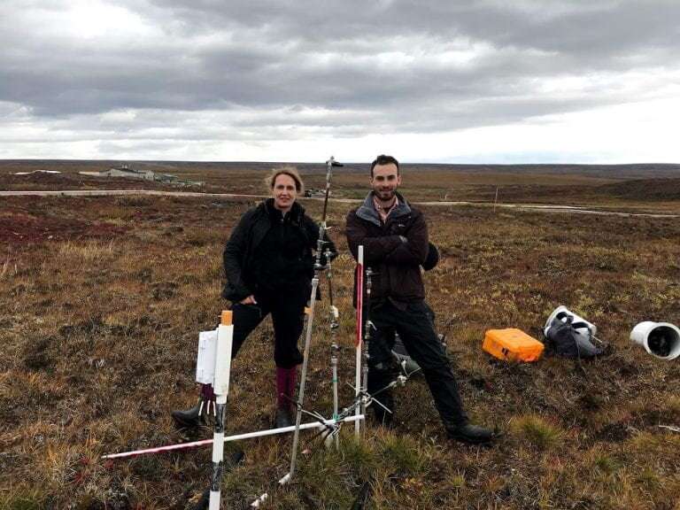 Researchers first to sample permafrost CO2 emissions during fall and winter