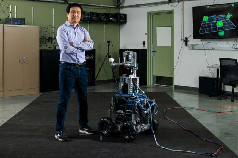 Researchers’ study of human-robot interactions is an early step in creating future robot “guides”