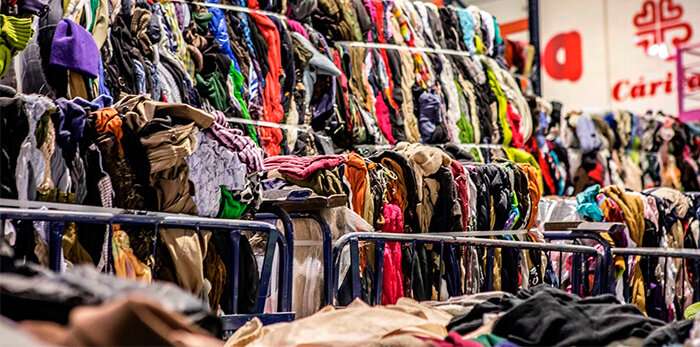 Reusing 1 kg of clothing saves 25 kg of CO2, study finds
