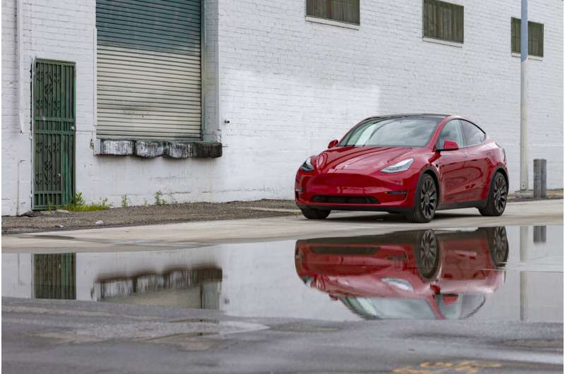 Review: Hyundai Ioniq 5 vs. Tesla Model Y