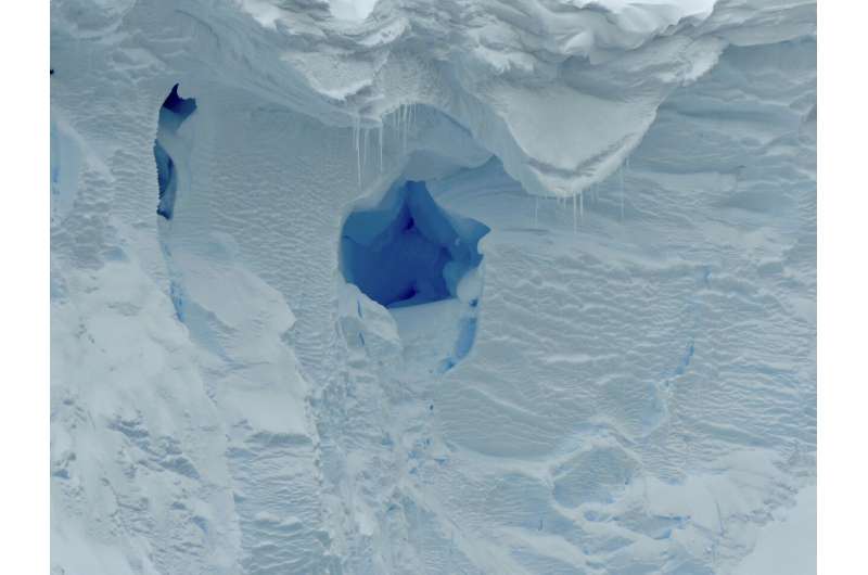 Scientists explore Thwaites, Antarctica's 'doomsday' glacier