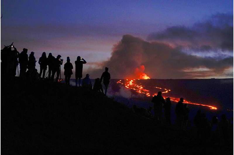Scientists say eruption of Hawaii volcano continues to ease