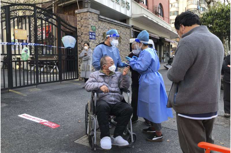 Shanghai hospital pays the price for China's COVID response