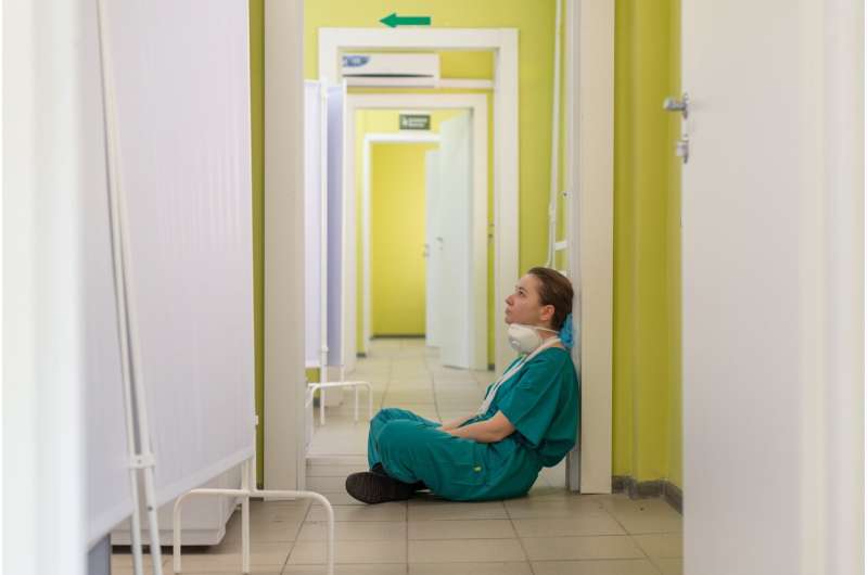 enfermeira estressada