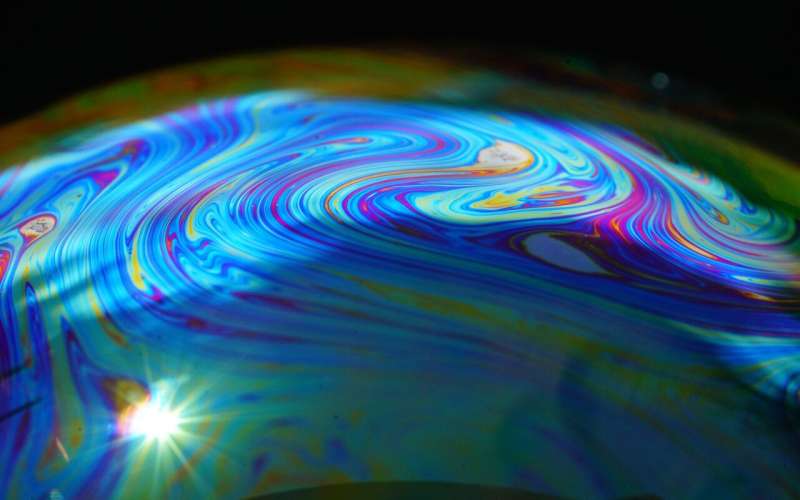 Superfluids provide new insight into turbulence