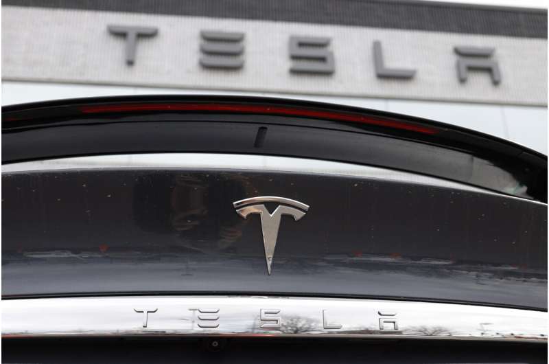Tesla's 2Q sales drop amid supply chain, pandemic problems