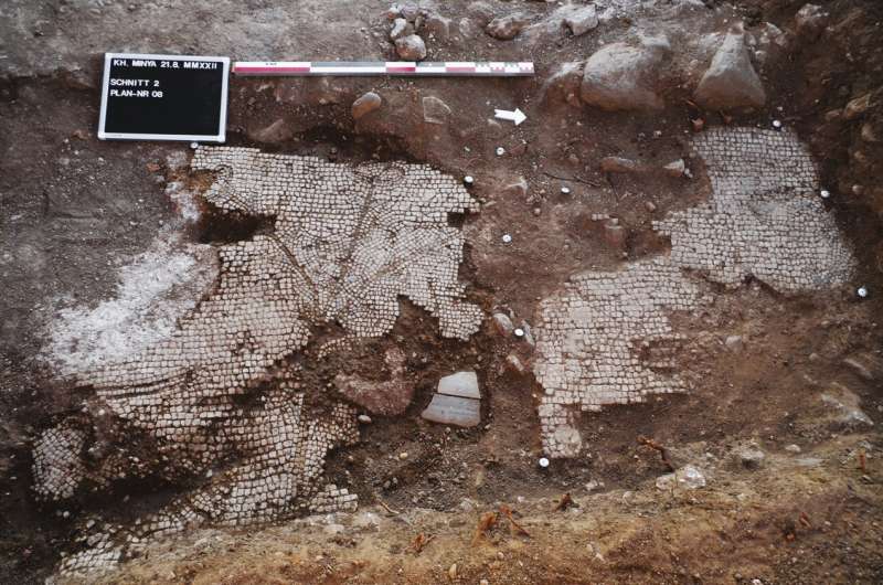 The neighbors of the caliph: Archaeologists uncover ancient mosaics on the shore of the Sea of ​​Galilee