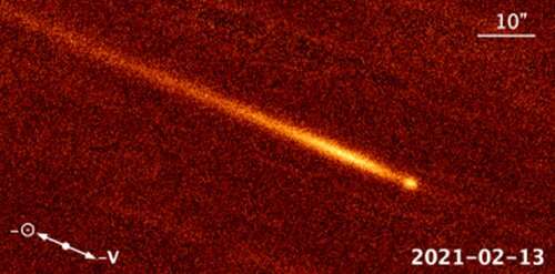 The sun is slowly tearing this comet apart