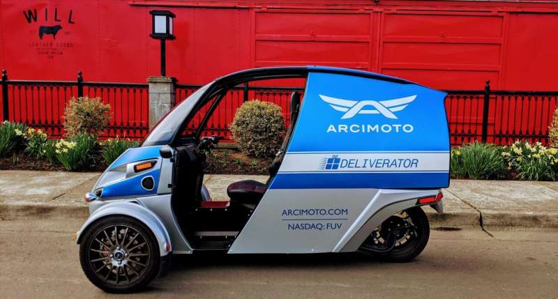 This electric three-wheeler brings greener delivery options