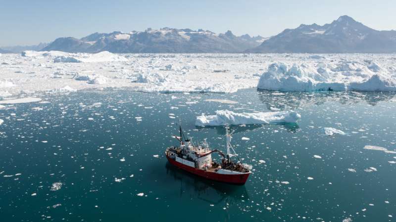 Vast ice sheet facing climate fight on two fronts, study finds