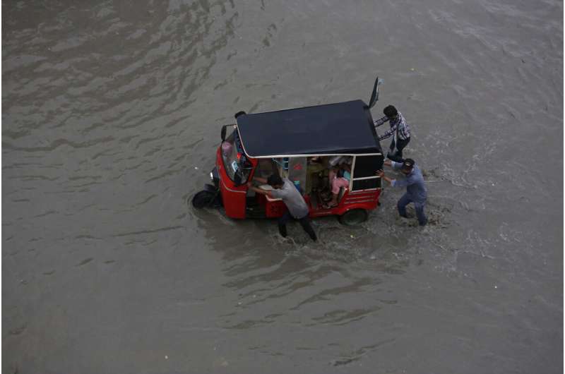 Warming, other factors worsening Pakistan floods, study finds