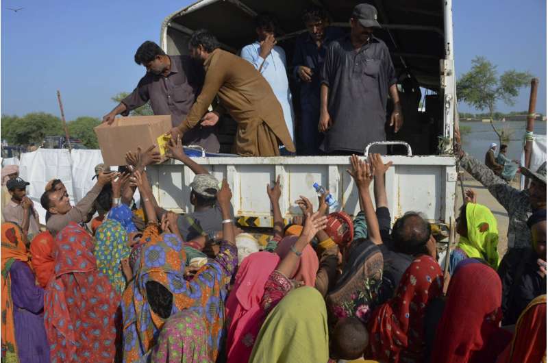 WHO raises alarm on disease in flood-hit areas of Pakistan
