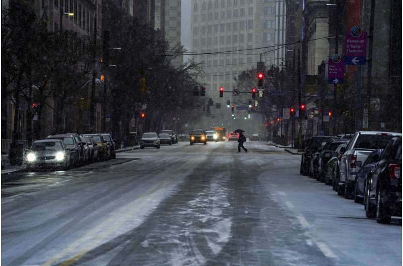 Winter storm whipping northeast US with snow, thunderstorms
