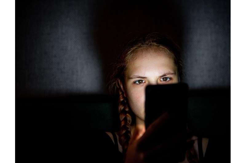 1 in 5 U.S. parents worry their teen is addicted to the internet