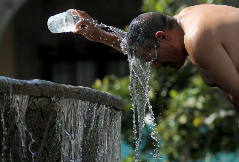 A heat wave in Mexico has claimed eight lives since April