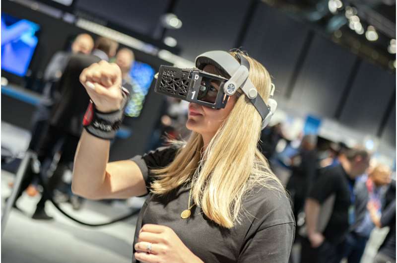 Best of MWC: Screens that roll, ChatGPT interactive glasses