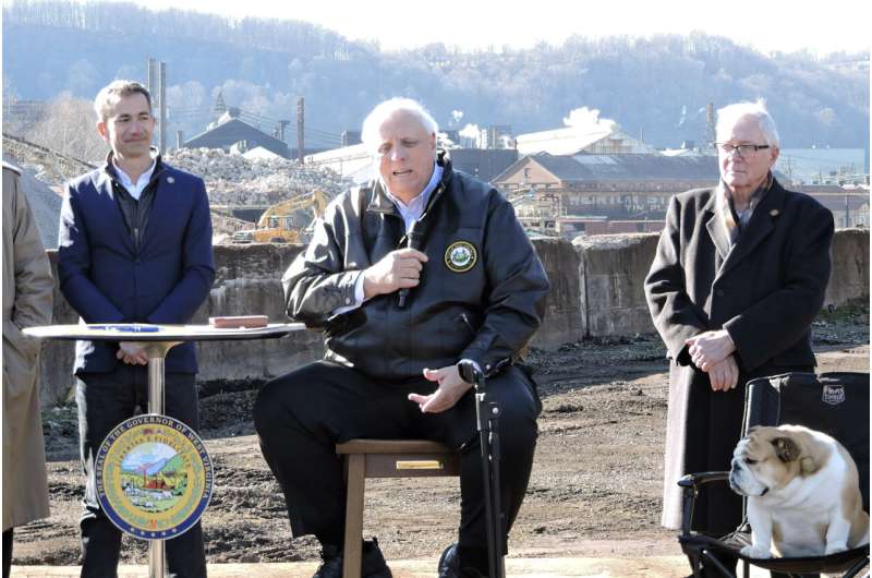 Bill signed for West Virginia renewable energy battery plant