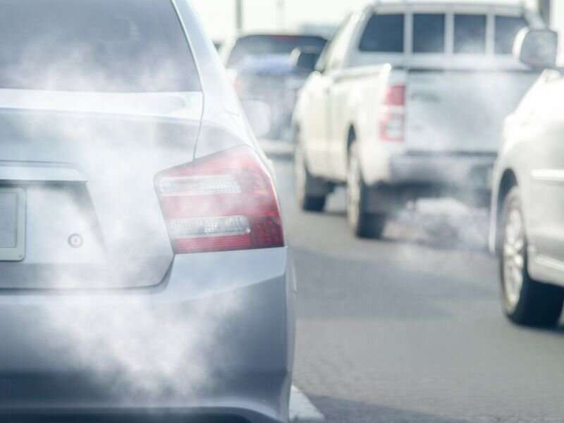 Car exhaust could harm a woman's pregnancy