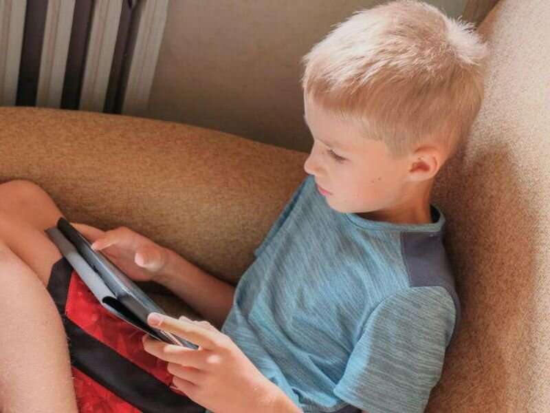 Children's screen time use remains higher than prepandemic