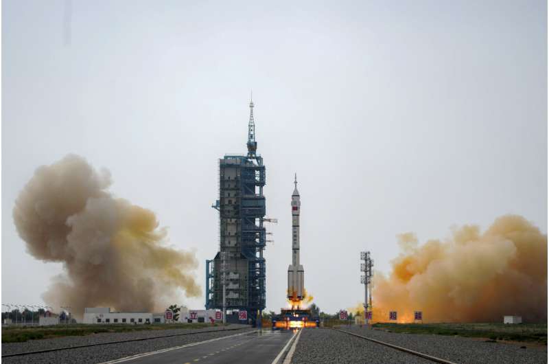 China launches new crew for space station, with eye to putting astronauts on moon before 2030