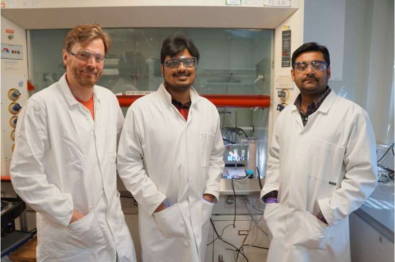 Clean, sustainable fuels made 'from thin air' and plastic waste